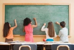 老师在教室里在线观看,老师与学生的云端互动之旅